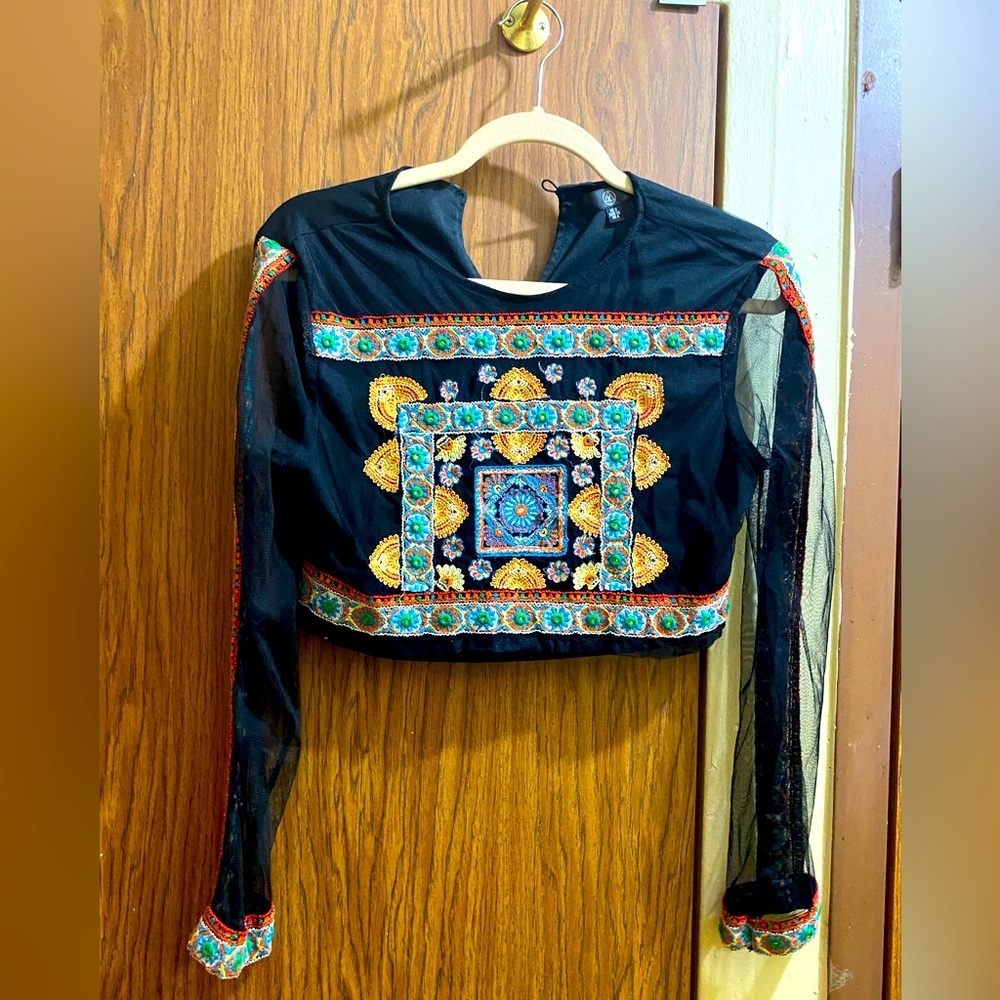 UO embroidered crop top, long sleeve, black, S